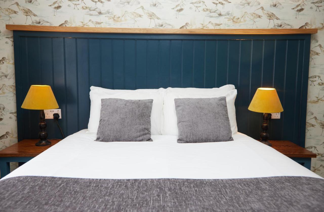 The Bell Hotel Woburn By Greene King Inns エクステリア 写真