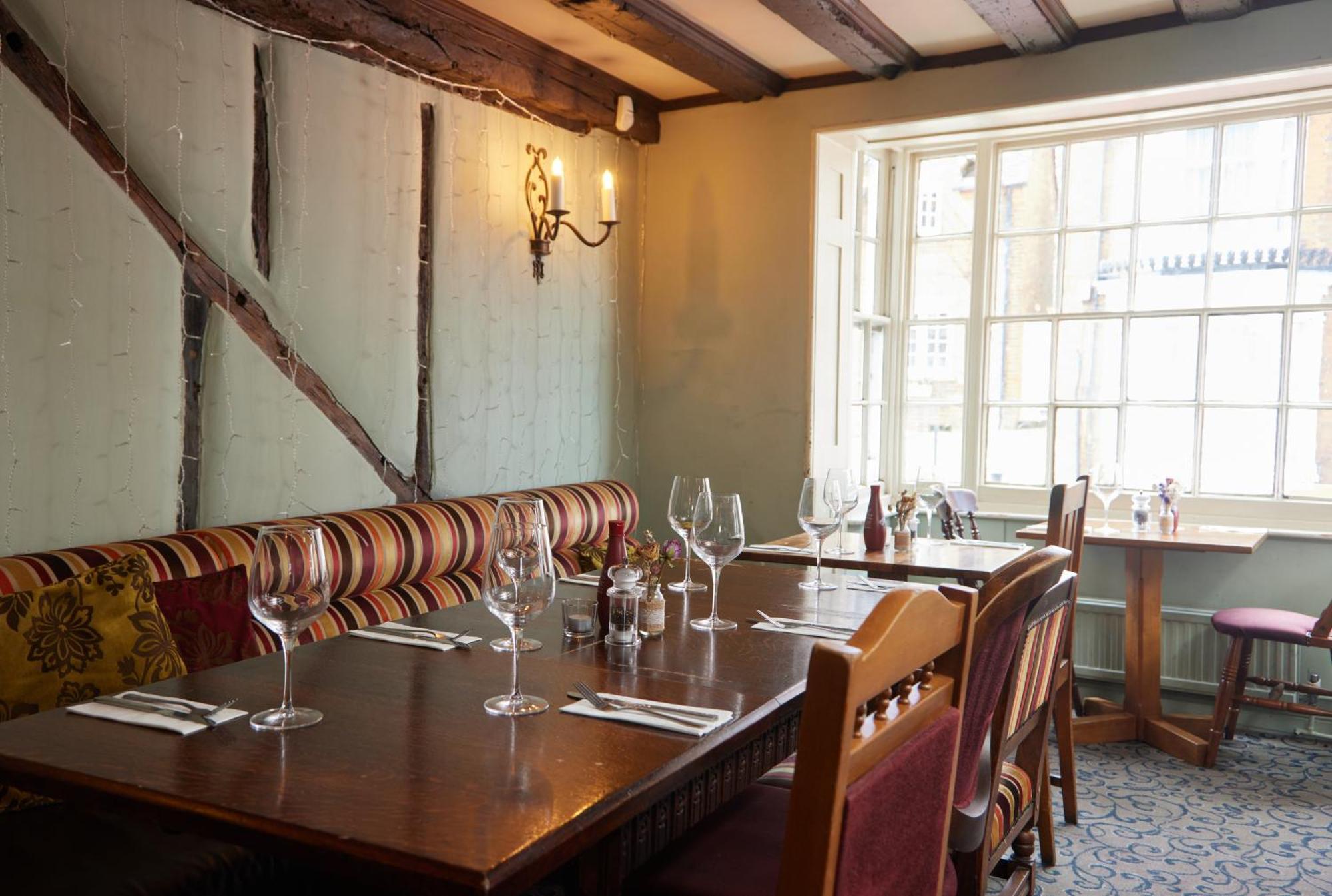 The Bell Hotel Woburn By Greene King Inns エクステリア 写真